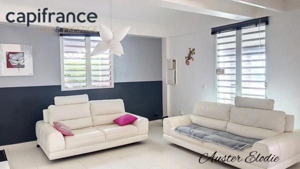 Villa T4 de 150 m2 et sa dépendance T3 de 100 m2 vue mer