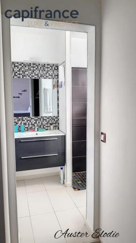 Villa T4 de 150 m2 et sa dépendance T3 de 100 m2 vue mer