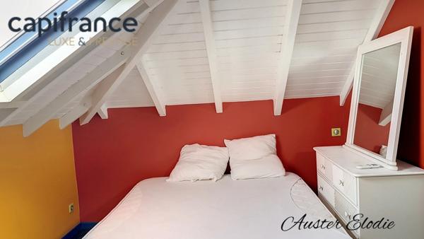 Villa T4 de 150 m2 et sa dépendance T3 de 100 m2 vue mer