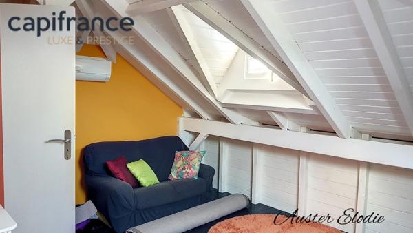 Villa T4 de 150 m2 et sa dépendance T3 de 100 m2 vue mer