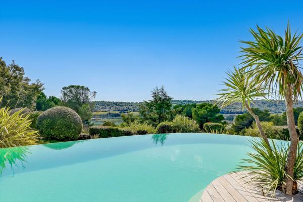 Vente Maison de luxe Aix-en-Provence 6 Pièces 300 m²