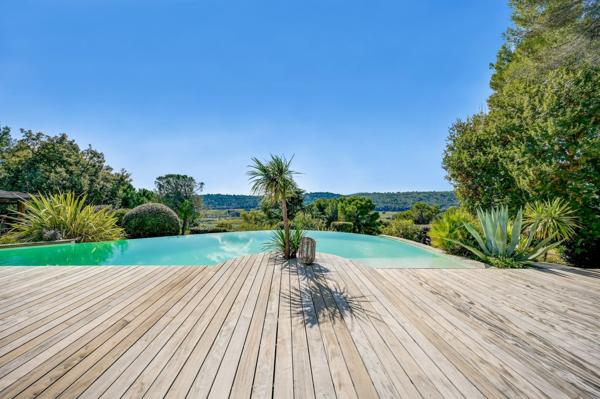Vente Maison de luxe Aix-en-Provence 6 Pièces 300 m²