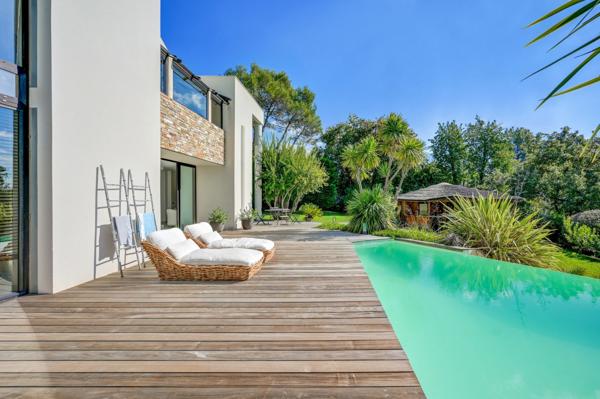 Vente Maison de luxe Aix-en-Provence 6 Pièces 300 m²