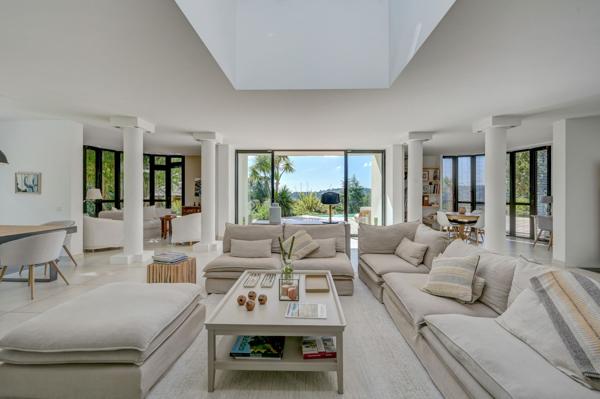 Vente Maison de luxe Aix-en-Provence 6 Pièces 300 m²