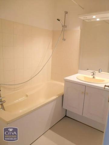 Appartement à louer 2 pièces 39.21m² Calais (62100)