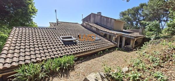 Villa T3 dans la garrigue avec vue