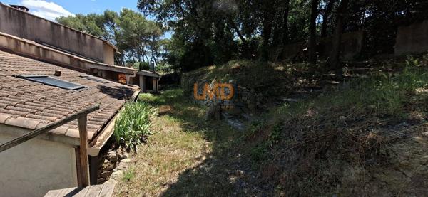 Villa T3 dans la garrigue avec vue