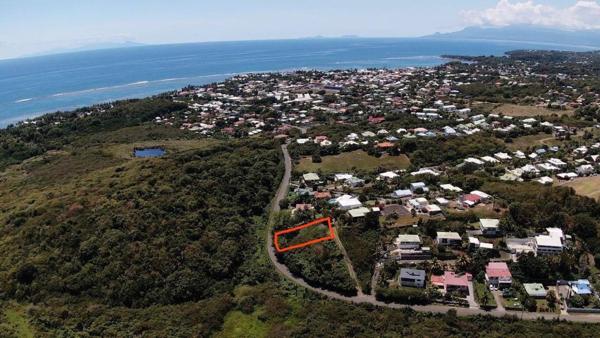 Terrain à SAINTE-ANNE, 97180 - 817m²