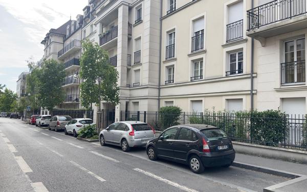 Appartement à vendre    3 pièces • 63,73 m2 Le Perreux-sur-Marne