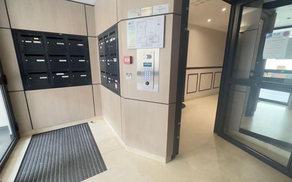 Appartement à vendre    3 pièces • 63,73 m2 Le Perreux-sur-Marne