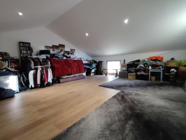 Camaret-sur-Aigues (84850) MAS DE VILLAGE 8 PIECES 220 M²