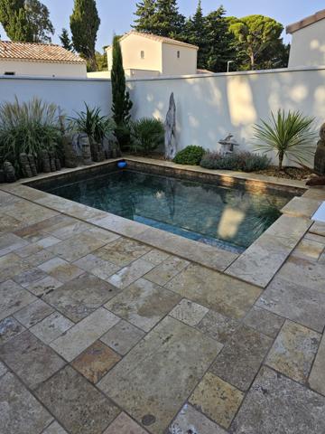 Camaret-sur-Aigues (84850) MAS DE VILLAGE 8 PIECES 220 M²