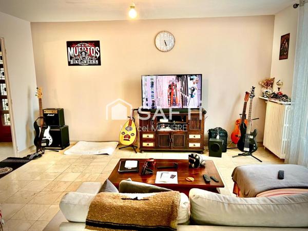 Très bien situé! Pas de vis à vis....