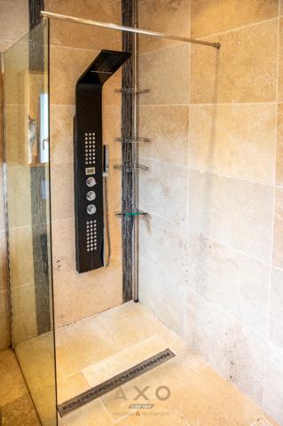 TRETS - ENSEMBLE IMMOBILIER - T8 - PISCINE - POOL HOUSE - GARAGE - VUE SAINTE VICTOIRE - 899 500 