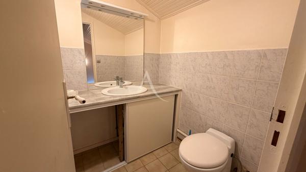 SAINTES- Ensemble immobilier