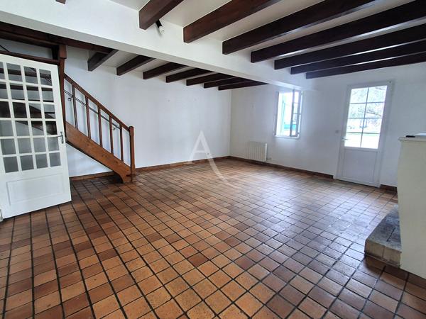 SAINTES- Ensemble immobilier