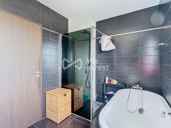 Appartement récent 139m² + balcon + garage + 2 parks