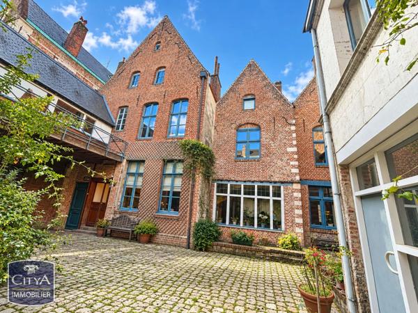 Maison à vendre 15 pièces 588.6m² Arras (62000)