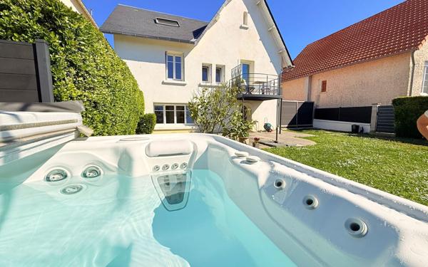 Maison à vendre    5 pièces •  Surgères