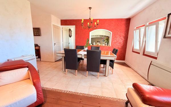Maison à vendre    5 pièces •  Surgères