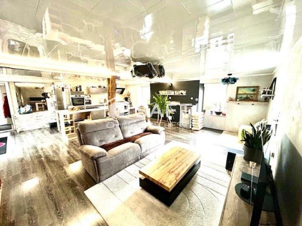 Maison rénové T5 , 3 chambres