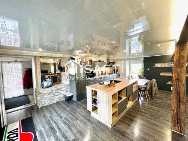 Maison rénové T5 , 3 chambres