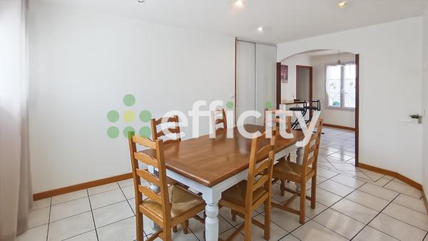 Maison 5 pièces - 135 m² Exclusivité efficity