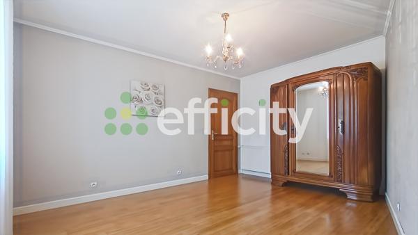 Maison 5 pièces - 135 m² Exclusivité efficity