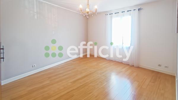 Maison 5 pièces - 135 m² Exclusivité efficity