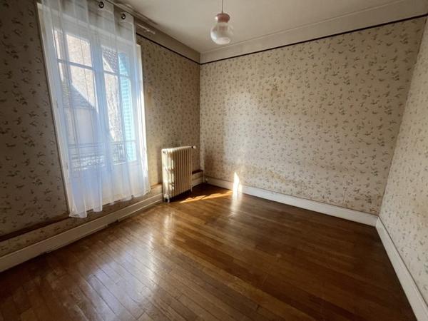 Maison à vendre |  Châteaumeillant |  6 pièces | 130 m²