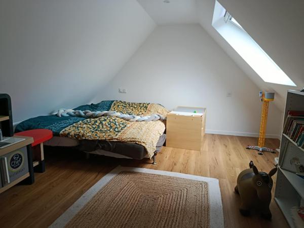 ENSEMBLE DE DEUX MAISONS