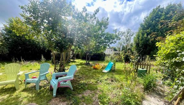 ENSEMBLE DE DEUX MAISONS