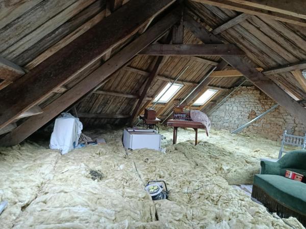 ENSEMBLE DE DEUX MAISONS