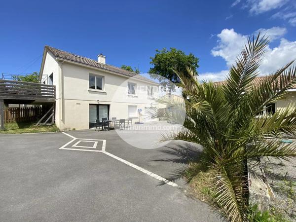 Vente                                                      Maison
                        
                     8 pièces                      200 m2                     à Pornic