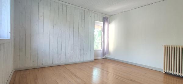 Maison de village en pierres