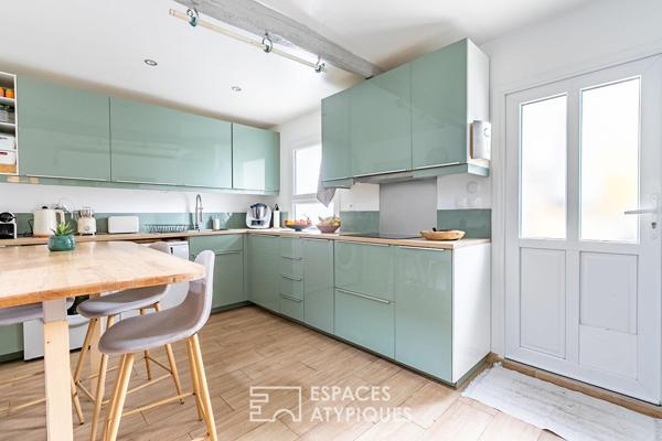 Maison de ville rénovée avec terrasse en centre ville de Crépy-en-Valois
