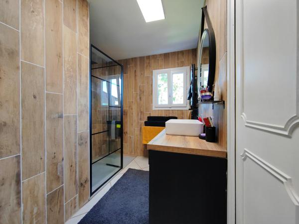 Plain-pied de 130 m² sur une parcelle de 3000 m²