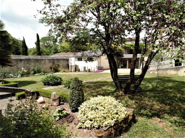 MAISON BOURGEOISE - 6 CHAMBRES + BUREAU