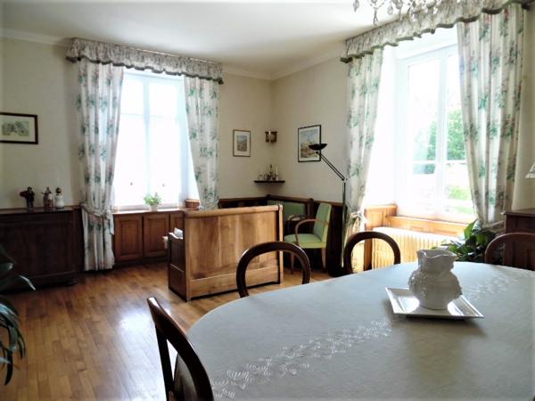 MAISON BOURGEOISE - 6 CHAMBRES + BUREAU