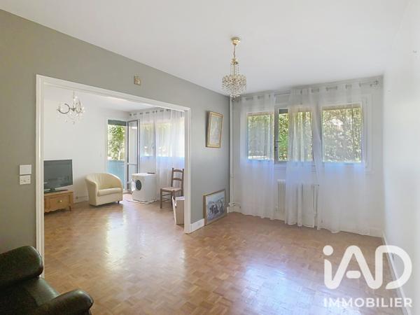 Location appartement 3 pièces 75 m² Sainte-Geneviève-des-Bois