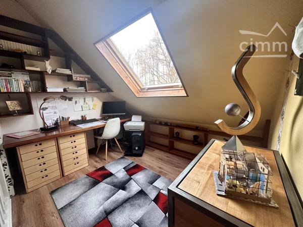 À Vendre – Belle maison familiale de 120 m² environ avec parc boisé de 2 982 m² – Congis-sur-Thérouanne