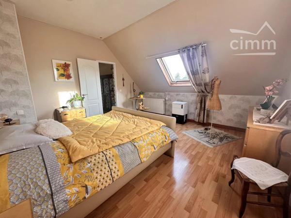 À Vendre – Belle maison familiale de 120 m² environ avec parc boisé de 2 982 m² – Congis-sur-Thérouanne