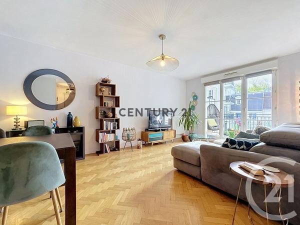 Appartement F4 à vendre  4 pièces - 76,50 m 2   NOISY LE GRAND  - 93