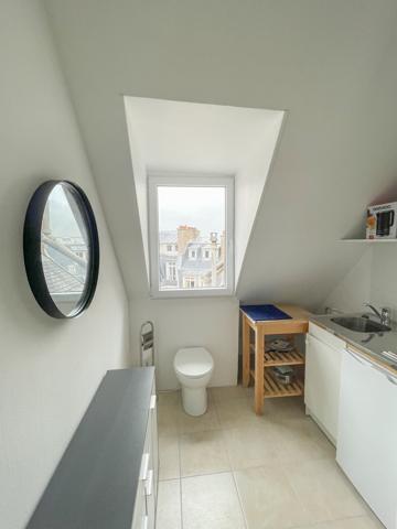 Paris 16ème - À LOUER - Petit 2 pièces meublé de 18,88 m²