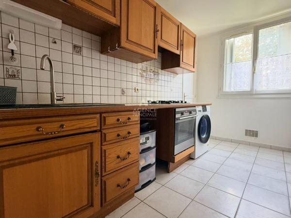 Appartement Pontoise 3 pièce(s) 64 m2 164 000 € **  - Référence  11271