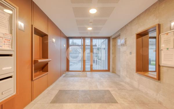 Appartement à vendre    3 pièces • 59 m2 Villemomble