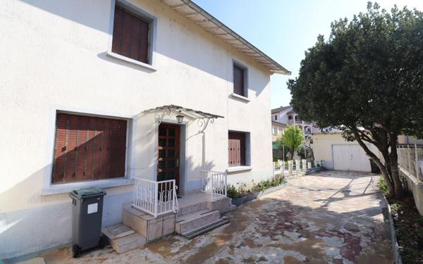 Maison à vendre    4 pièces •  Loyettes