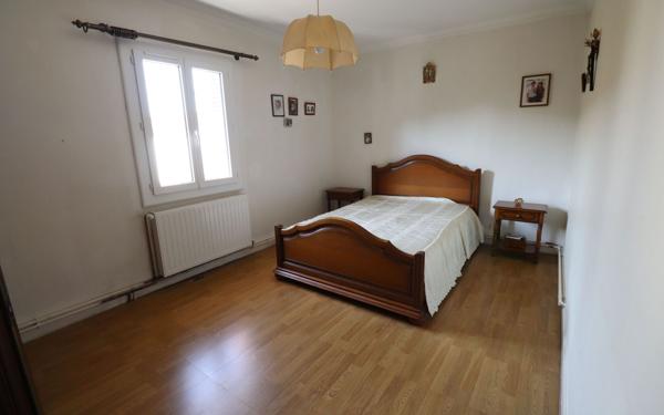 Maison à vendre    4 pièces •  Loyettes