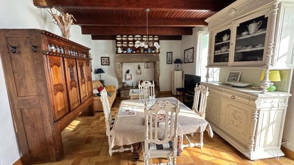 Fouesnant, Beg-Meil, Emplacement exceptionnel ! Maison 2 chambres bourg et plage a pieds.