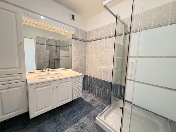17200 ROYAN ROYAN - CENTRE-VILLE - Appartement T3 à louer